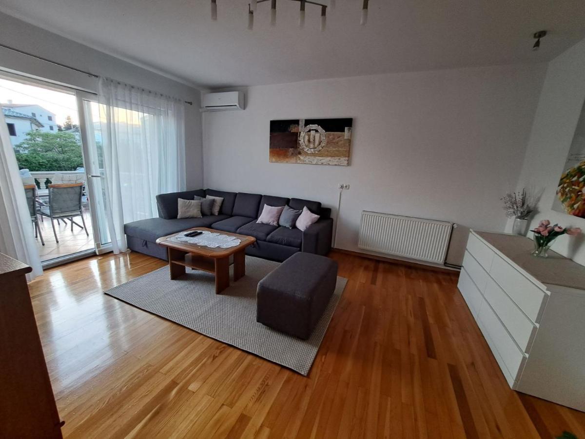 Apartment Nina Novi Vinodolski Εξωτερικό φωτογραφία